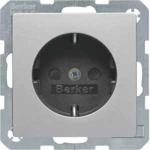 Berker Steckdose SCHUKO BSF erh BS Q.1/Q.3 alu 41496084