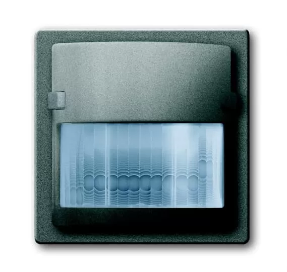 Busch-Jaeger 6122/02-803 | Busch-Wächter® 180 UP Sensor Komfort II mit Multilinse