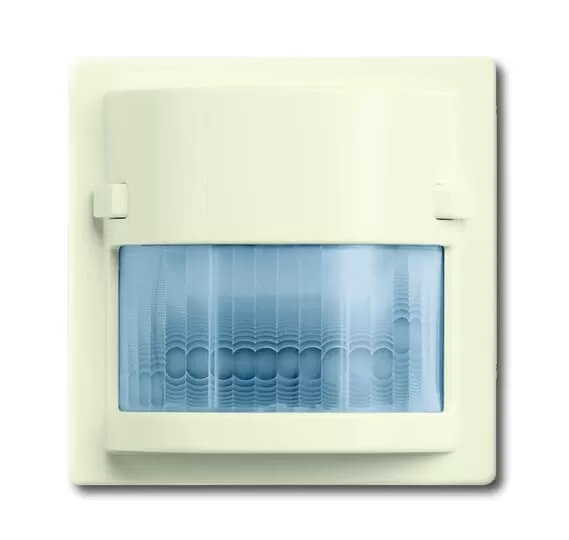 Busch-Jaeger 6122/02-82 | Busch-Wächter® 180 UP Sensor Komfort II mit Multilinse
