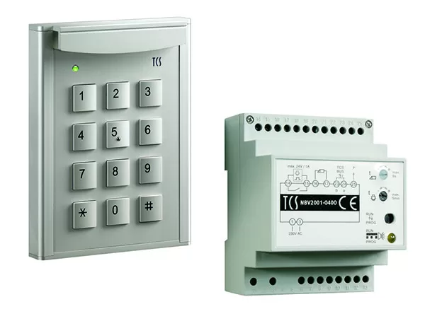 TCS code:pack mit Codechloss codelock12 für bis zu 10 Zahlencodes, eloxiert silber + Steuergerät BVS20 PZF5000-0010